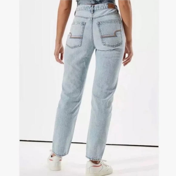 AMERICAN EAGLE Outfitters 90s Boyfriend Relaxed Fit Rainbow Pocket Jeans Size 6 - Picture 3 of 16
